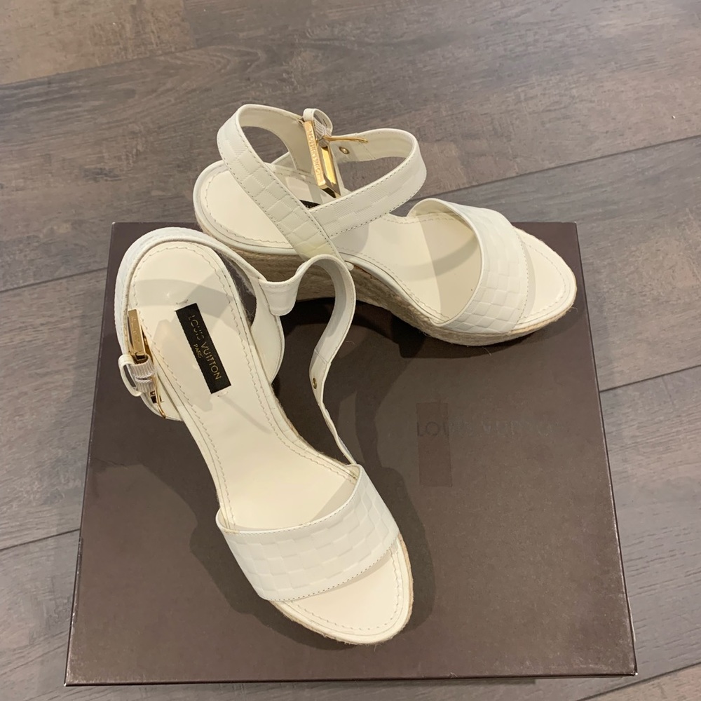 Louis Vuitton Creme Damier Checkered Wedges - Picture 5 of 6